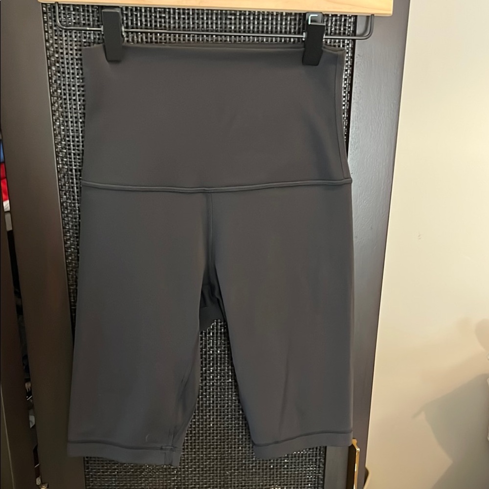 Lululemon Women's Black High-Waisted Shorts